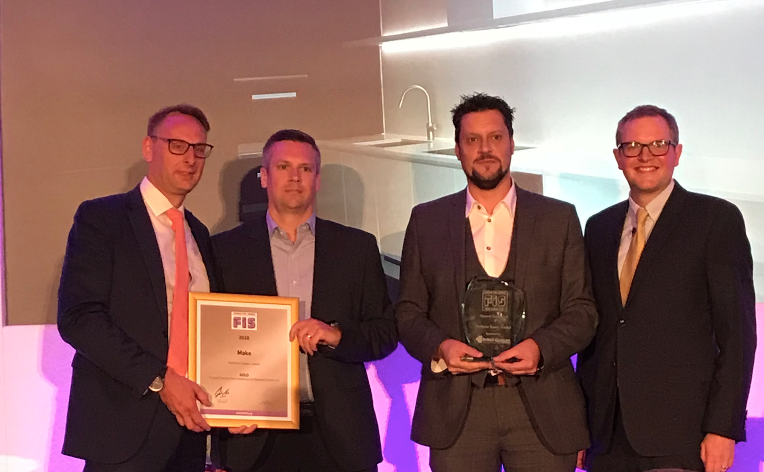 Measom Dryline Strike Gold at FIS Awards | Measom